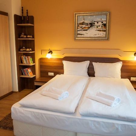 Family Hotel Balkanci Uzana Zewnętrze zdjęcie