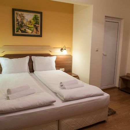 Family Hotel Balkanci Uzana Zewnętrze zdjęcie